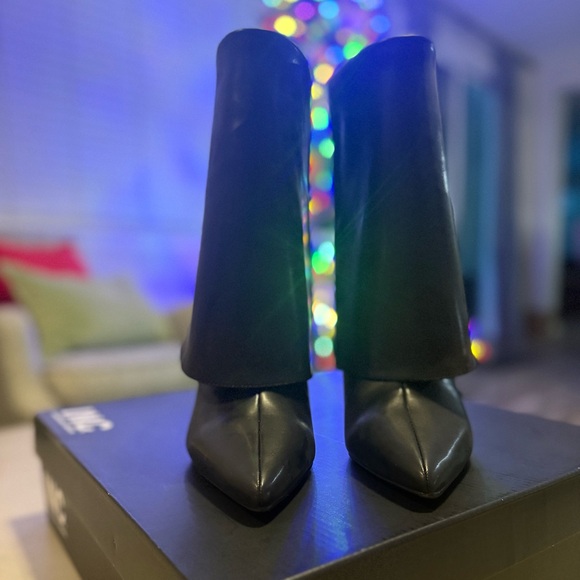 INC International Concepts Black Ankle Stiletto Boots- 9M -NIB - Picture 4 of 16